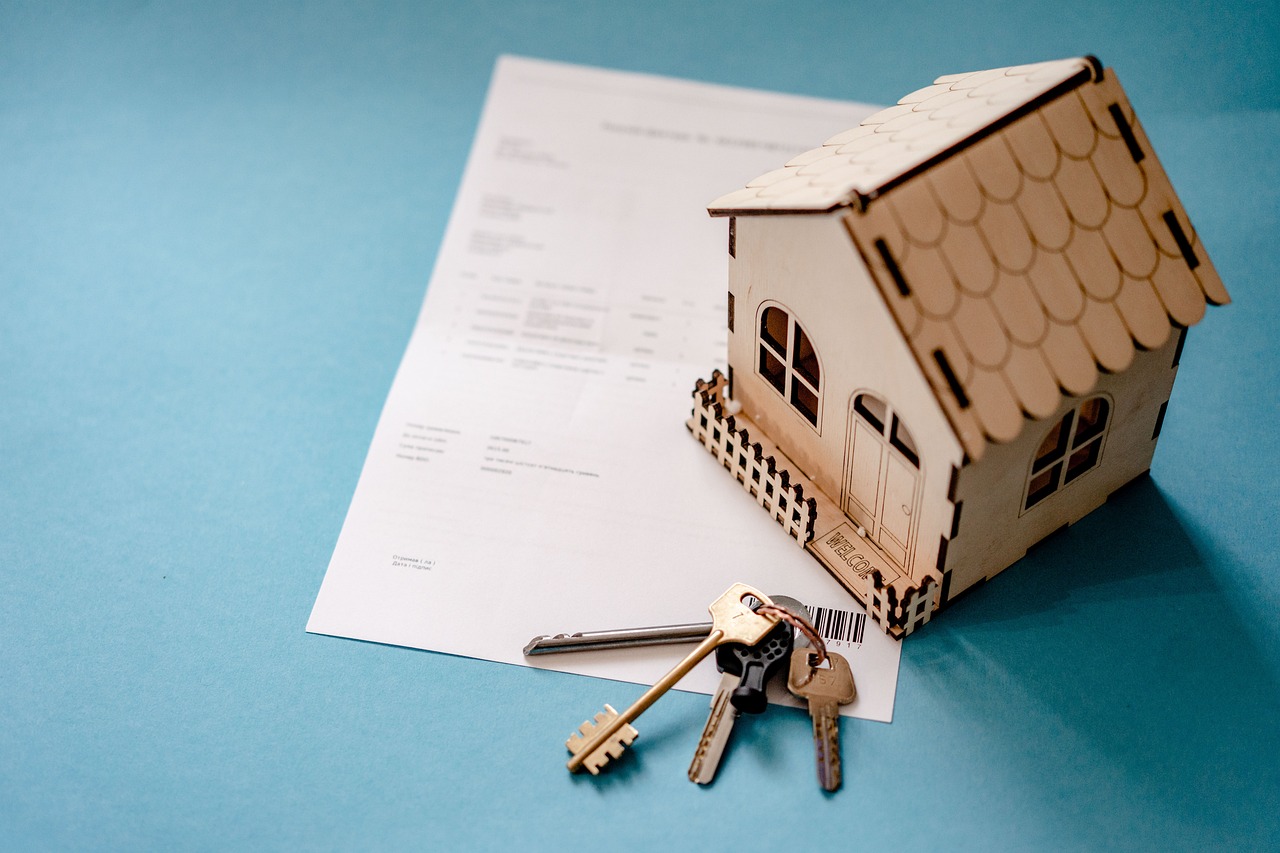 Como a Alta dos Juros Afeta o Crédito Imobiliário e o Mercado de Imóveis